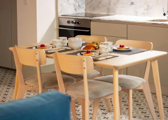 Central Stunning Duplex W/ Patio By Lovelystay OOporto