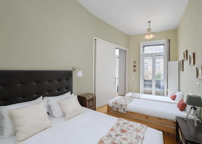 Mouzinho 244 - Porto Houses & Suites