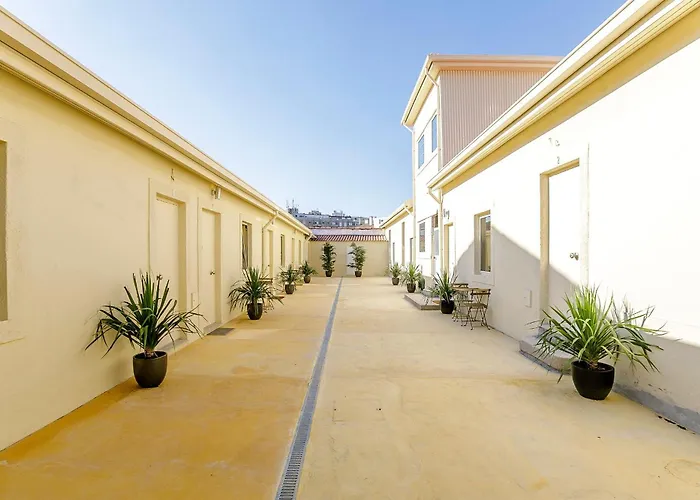 Vila Burgães by LovelyStay Porto
