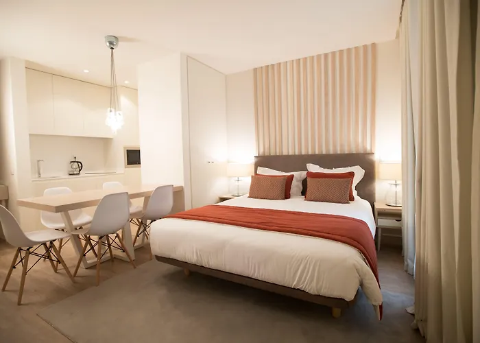Almada Wine House - Tourism Apartments Porto
