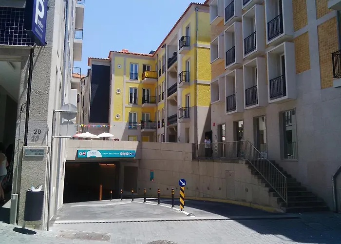 Cardosas Charming With Balconies And Ac Apartment Porto