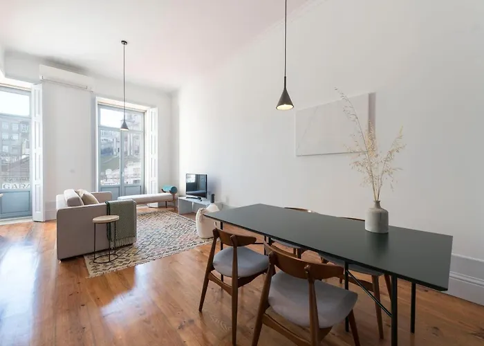 Tripas-Coração, Sá da Bandeira Apartamento Porto
