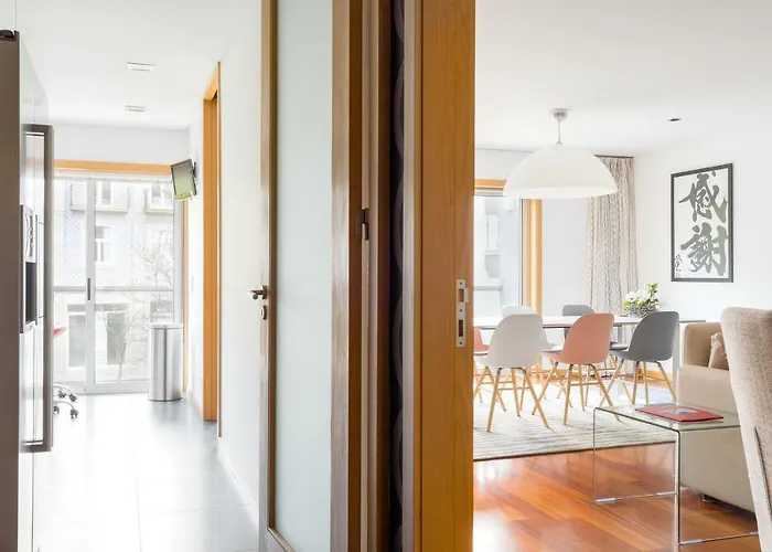 Pretty Porto Apartment By Soulsharing.Oporto