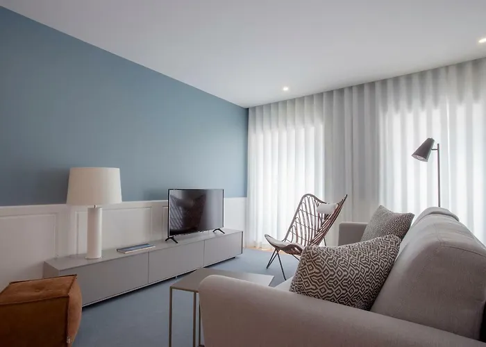 Downtown Luxury Studio With Balcony By Liiiving OOporto