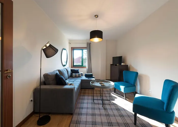 Lovelystay - Homey Feeling Flat W/ Free Parking OOporto