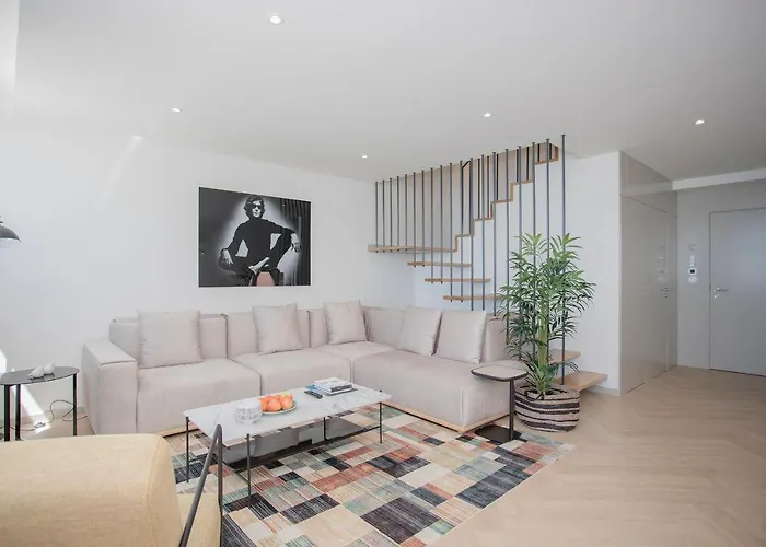 Liiiving In Porto - Luxury Beachfront Apartments